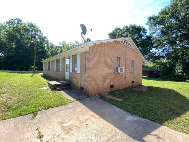 Photo - 132 Woodland Ave Unit A