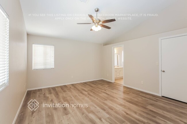 Photo - 627 Zalataia Way