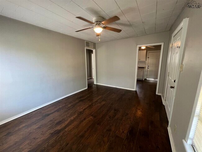 Photo - 2506 Marie St