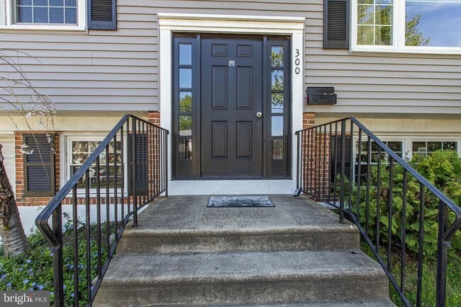 Photo - 300 Fairmount Ave