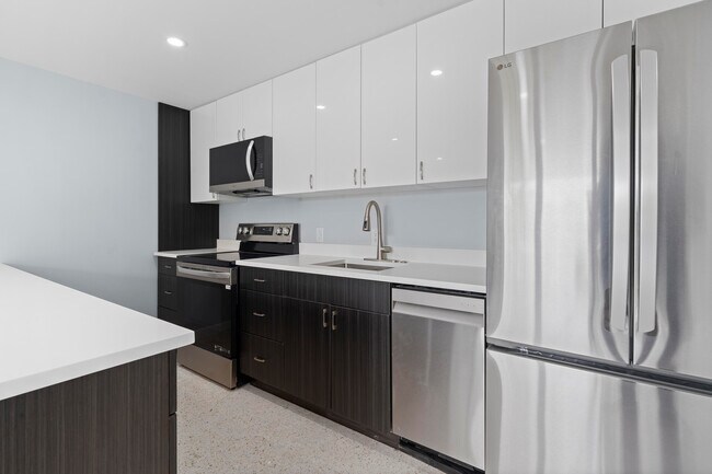 Photo - 3220 NE 7th St