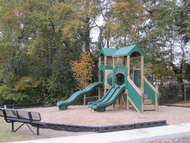 Photo - Applewood Villas