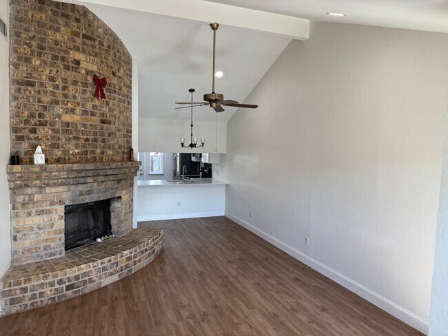 Photo - 506 Augustine Dr