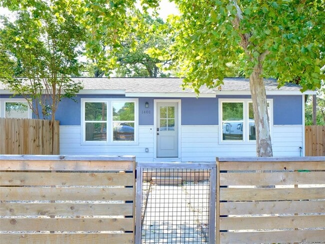 Photo - 1401 Marcus Pl