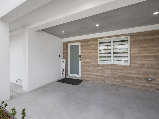 Photo - 520 NE 135th St