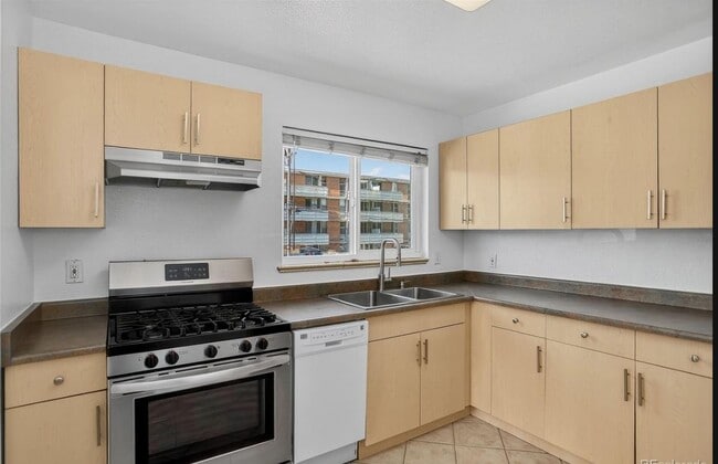 Photo - 2527 S University Blvd