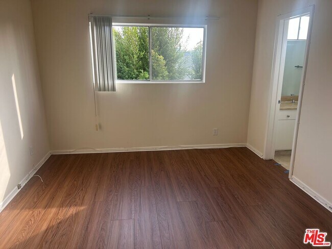 Photo - 1440 Reeves St Unidad 203