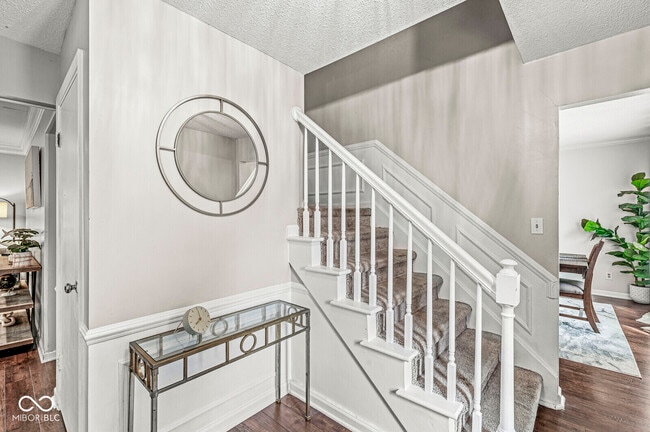 Photo - 6542 Kingman Dr