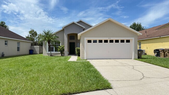 Building Photo - No Rear Neighbors! Coveted Neighborhood! Fresh Interior & Exterior Paint!Fresh Interior & Exterio...