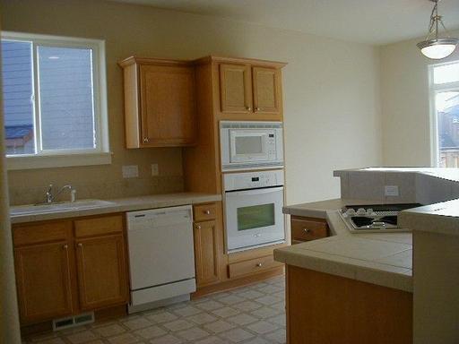 Photo - Happy Valley lease available