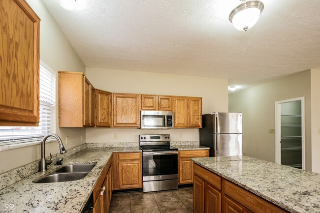 Photo - 11705 Rossmore Dr