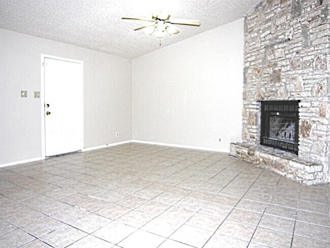 21513 Coyote Trail