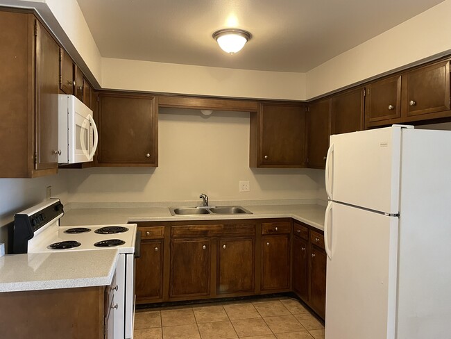 Photo - 4244 S 51st St Unit 201