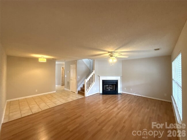 Photo - 747 Mountainwater Dr