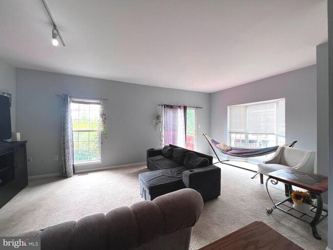 Photo - 507 Breckinridge Square SE