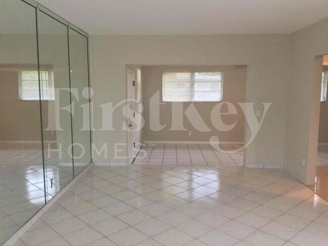 60 NW 189th Terrace