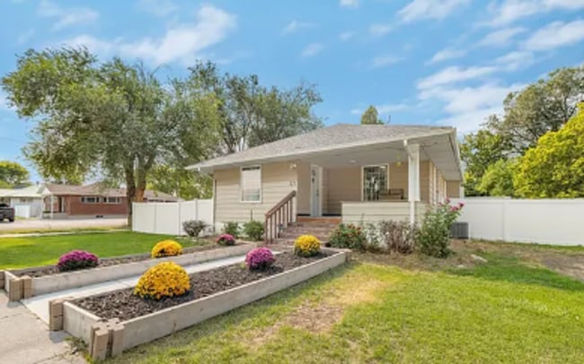 Building Photo - Beautiful 4-bed 2-bath home in Blackfoot