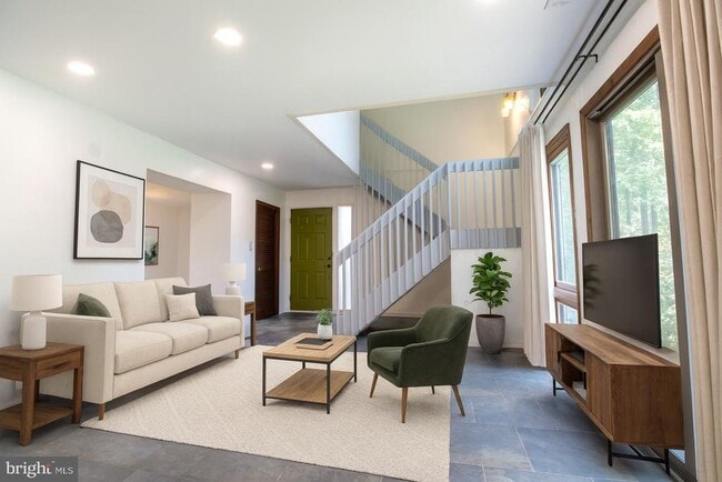 Photo - 6277 Occoquan Forest Dr