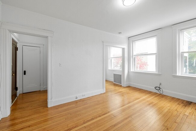 Photo - 170 Maple St Unit 110