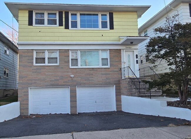 Photo - 28 Young Ave Unit 2