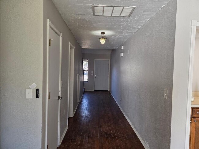 Photo - 317 Abilene Ave