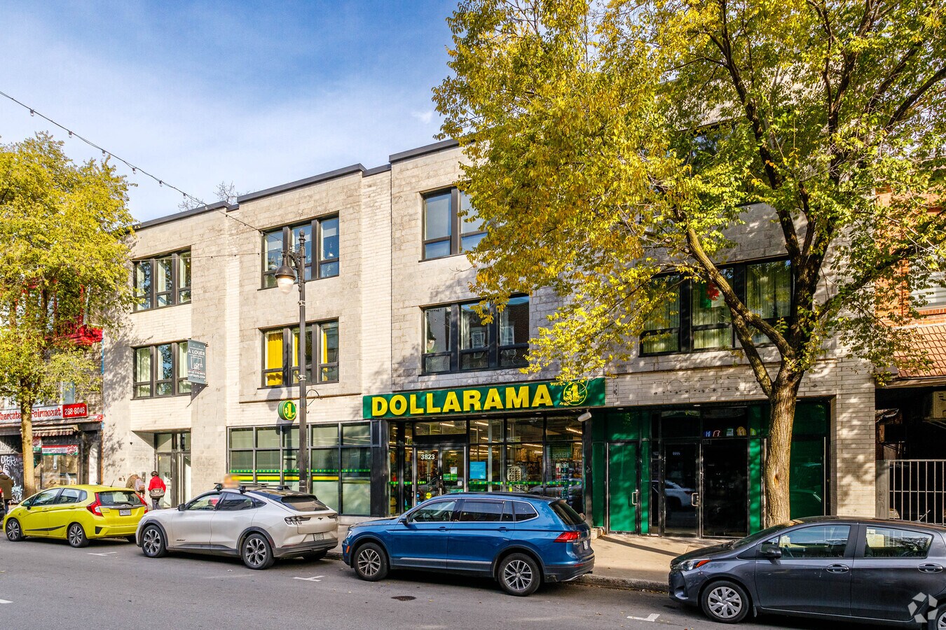 Photo - 3827 Boul. Saint-Laurent