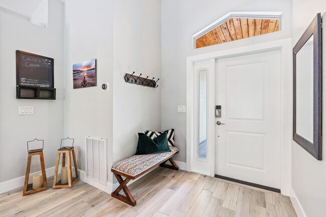 Photo - 6219 Linton St