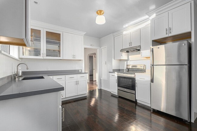 Photo - 1118 High St
