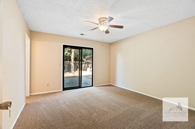 Photo - Four Bedroom Home In Clovis!