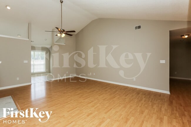 Photo - 200 Summer Hill Dr