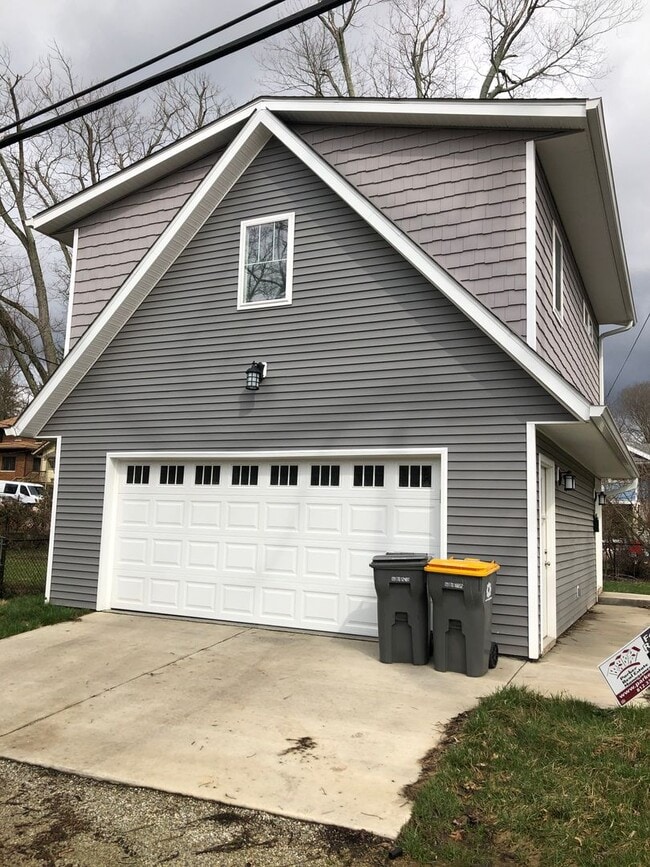 Building Photo - 714 S Henderson St