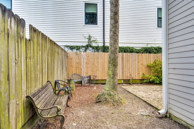 Photo - 1836 Baronne St