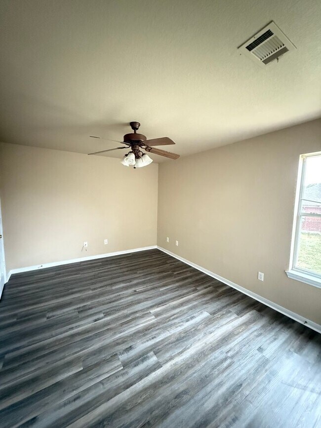 Photo - 212 Janelle Dr Unit A