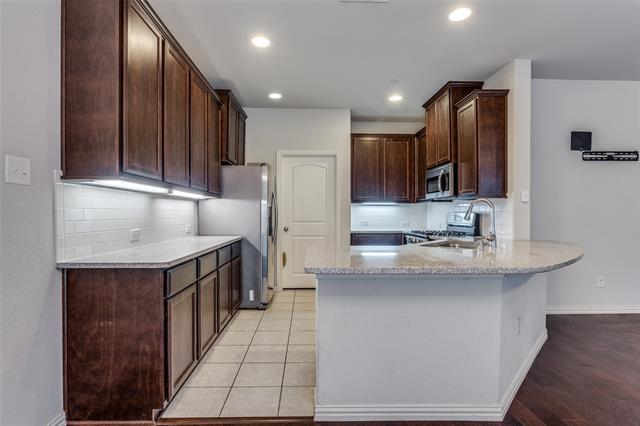 Photo - 917 Jamesville Ln
