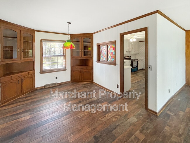 Photo - 601 Fairview Church Rd