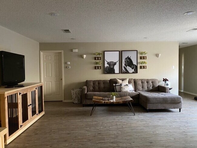 Photo - Beautiful 2/2 Townhouse in South Lubbock