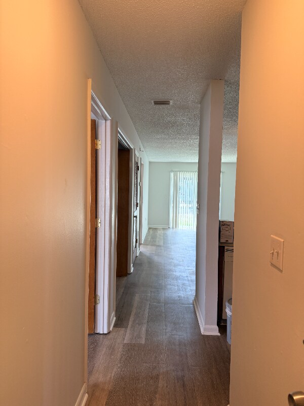 Photo - 1901 Airport Rd