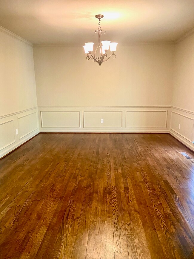 Photo - 3414 N River Rd