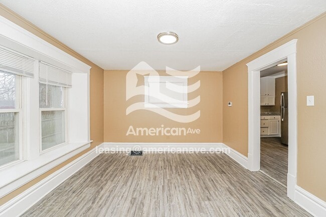 Photo - 1494 Preston Ave