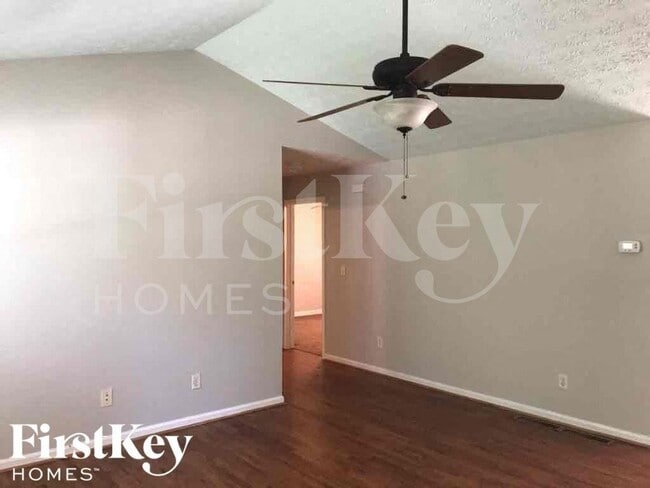 5036 Balus Dr