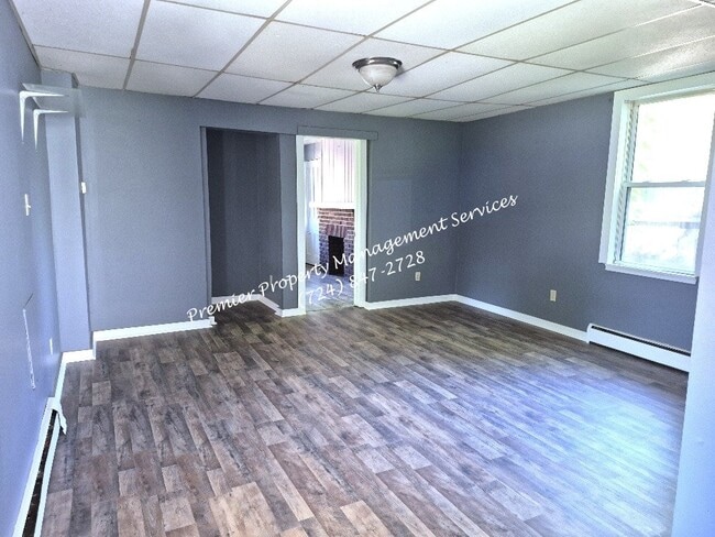 Photo - 421 Schiller St Unit A