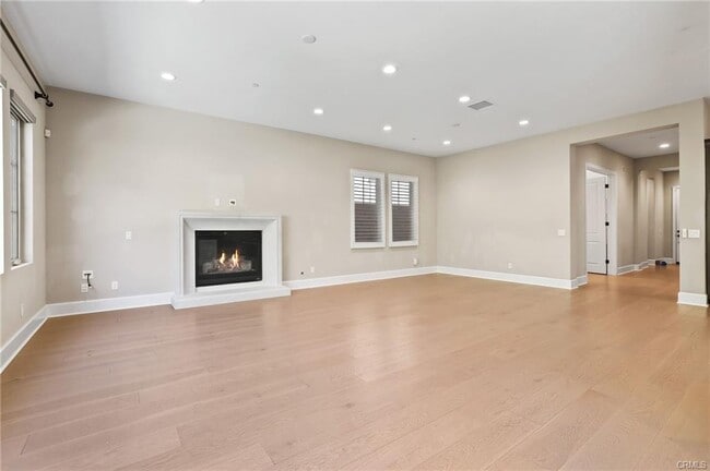 Building Photo - 77 Rockinghorse