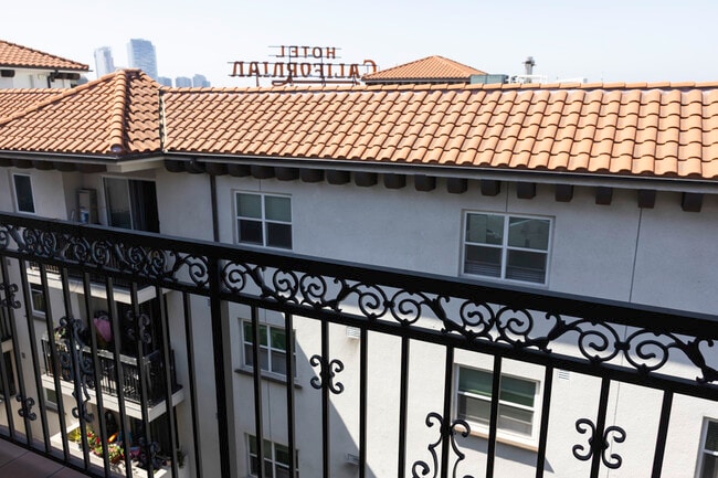 Photo - Bonnie Brae Apartments