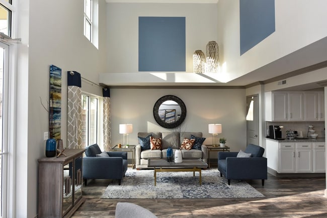 Building Photo - The Roxbury