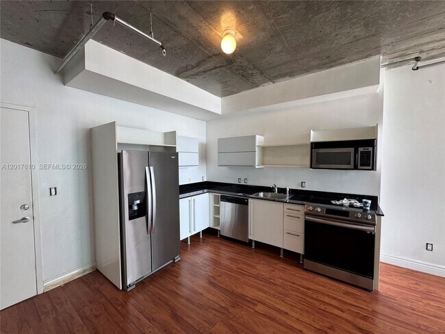 Photo - 690 SW 1st Ct Unit 2532