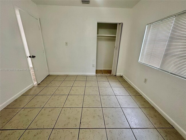 Photo - 6136 N Miami Ave Unidad A