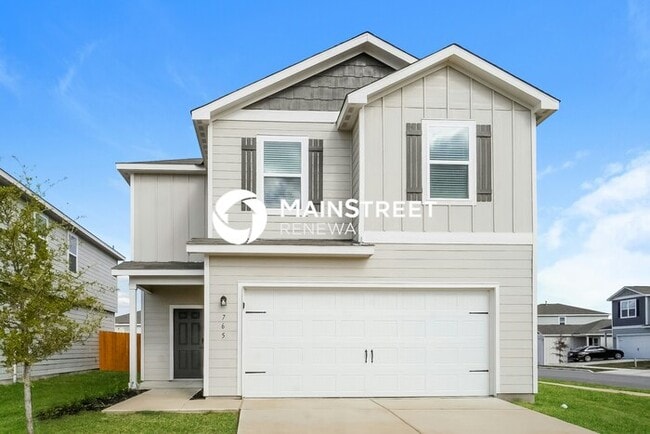 Building Photo - 3 Bedroom Pet-Friendly Home in New Braunfels, TX with Main Street Renewal