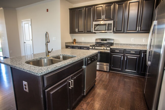 Photo - 1516 Ribbon Limestone Ter SE Unidad 1516