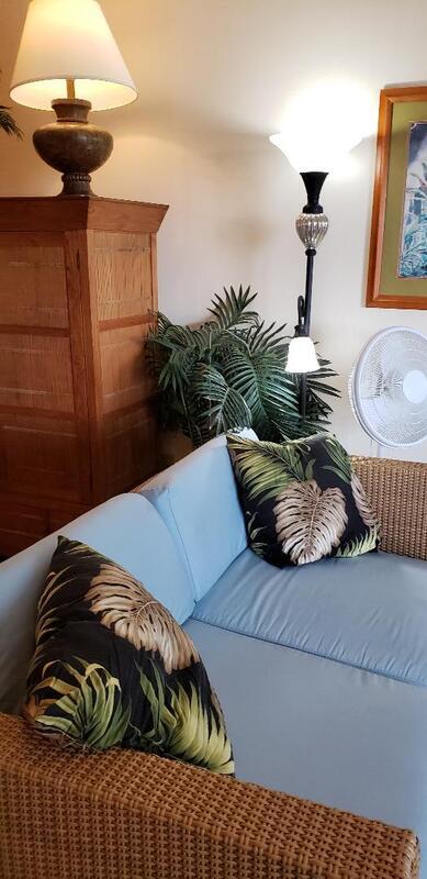 Photo - 355 Kalanianaole St Unit 332