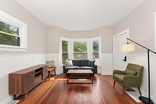 Photo - 1334 W 89th St Unit 1